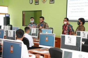 Tinjau SKD ubernur Kaltara, Dr H Irianto Lambrie saat memberikan motivasi kepada peserta SKD IPDN Tahun 2020 di Tarakan, Kamis (23/7)